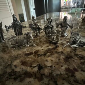 Pewter Nativity Figurine Set *VINTAGE*